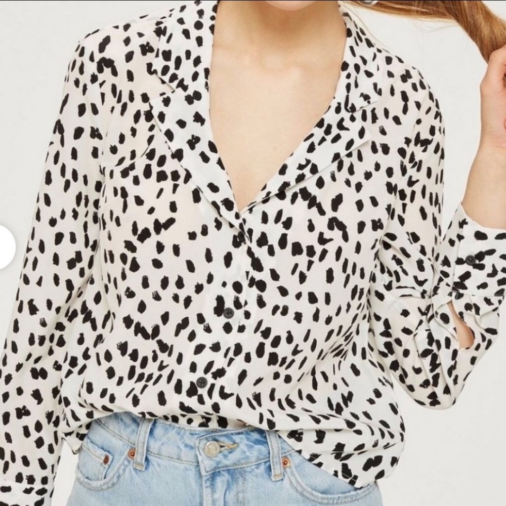 Topshop sz 2 black/white spot button down